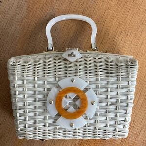 True 1960s Vintage  Mid Century White Wicker Style Purse Pearlized Lucite Handle